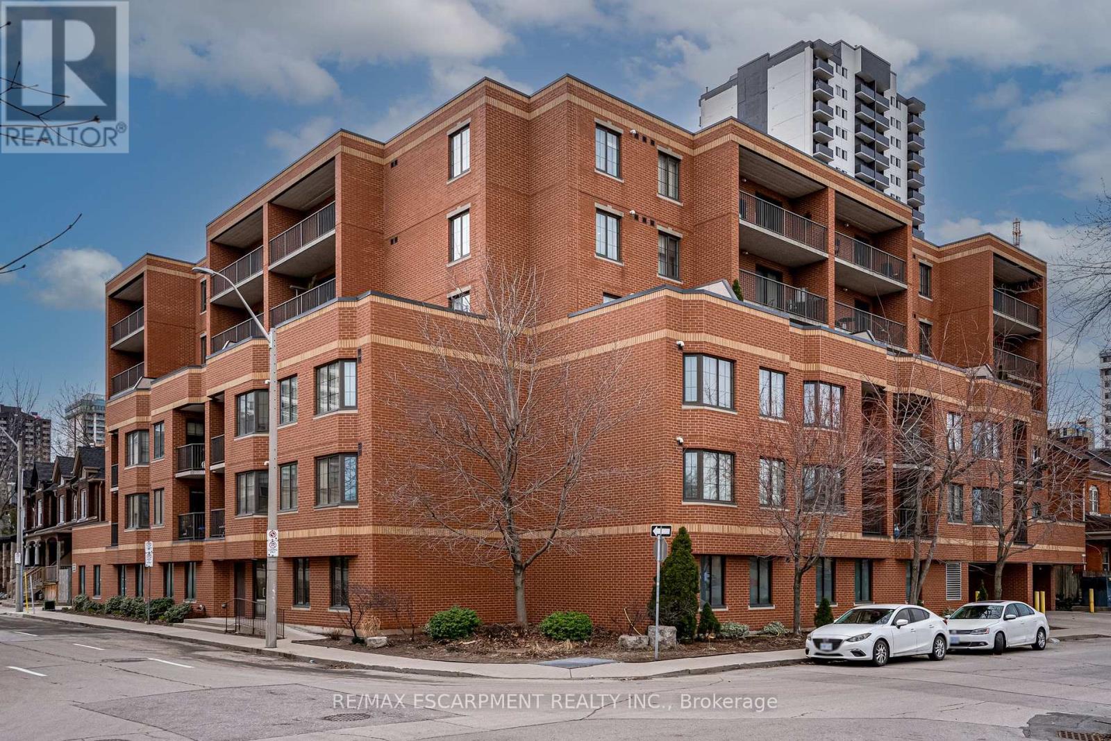 Photo 9 of 210 47 Caroline Street N, Hamilton ON
