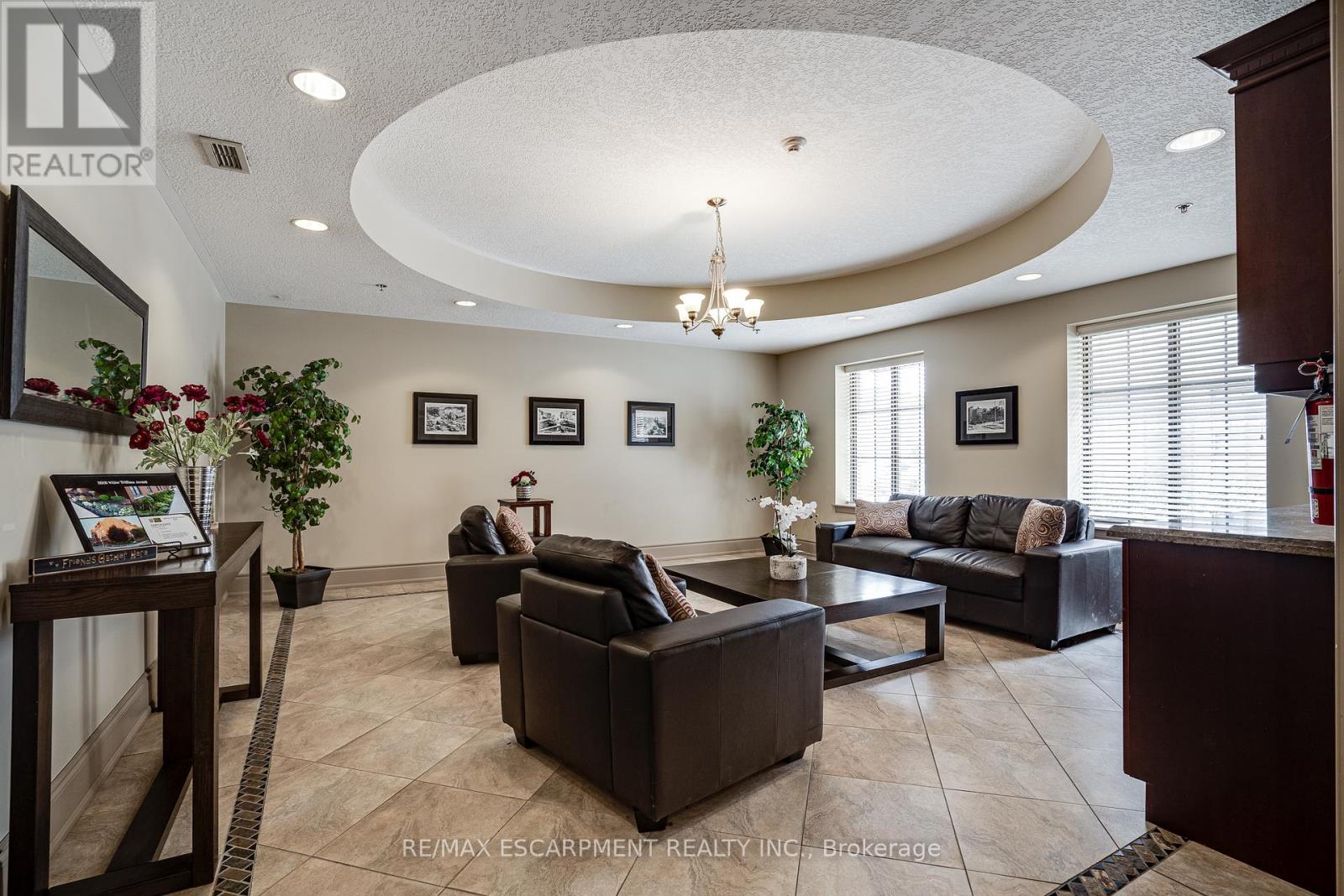 Photo 11 of 210 47 Caroline Street N, Hamilton ON