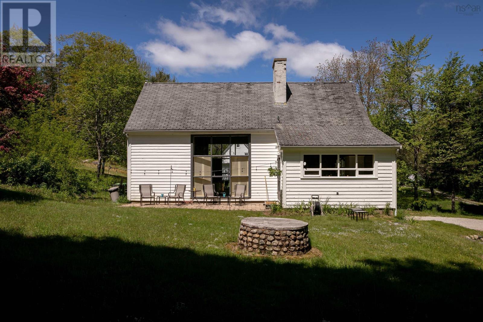 Photo 4 of 36 Latimer Lane, Chester Basin NS