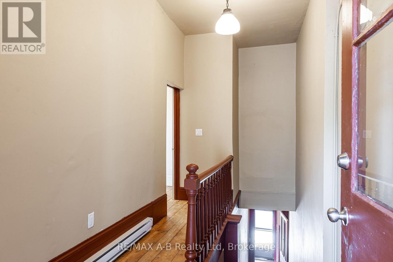 Photo 41 of 141 143 Queen Street E, St Marys ON