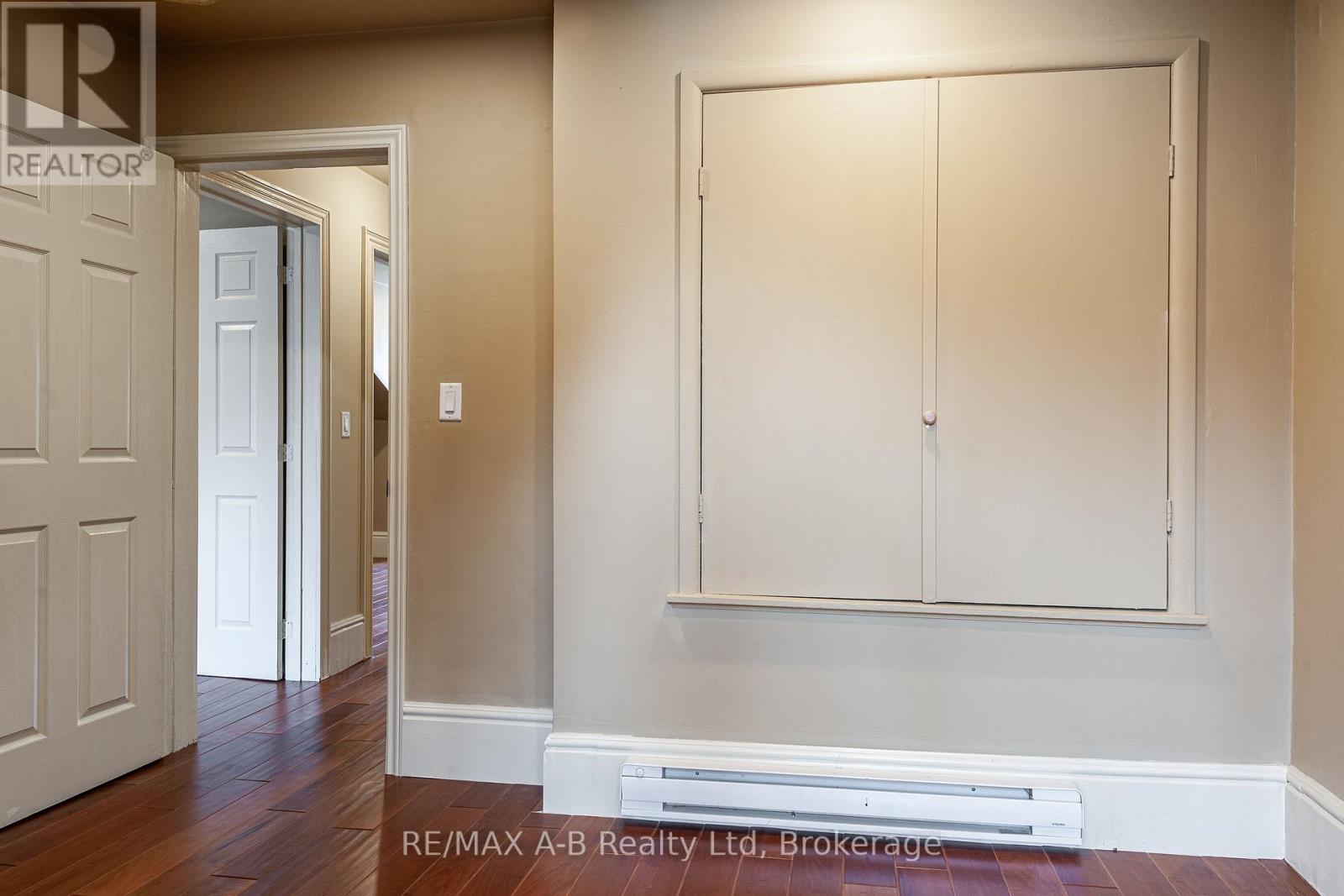 Photo 19 of 141 143 Queen Street E, St Marys ON