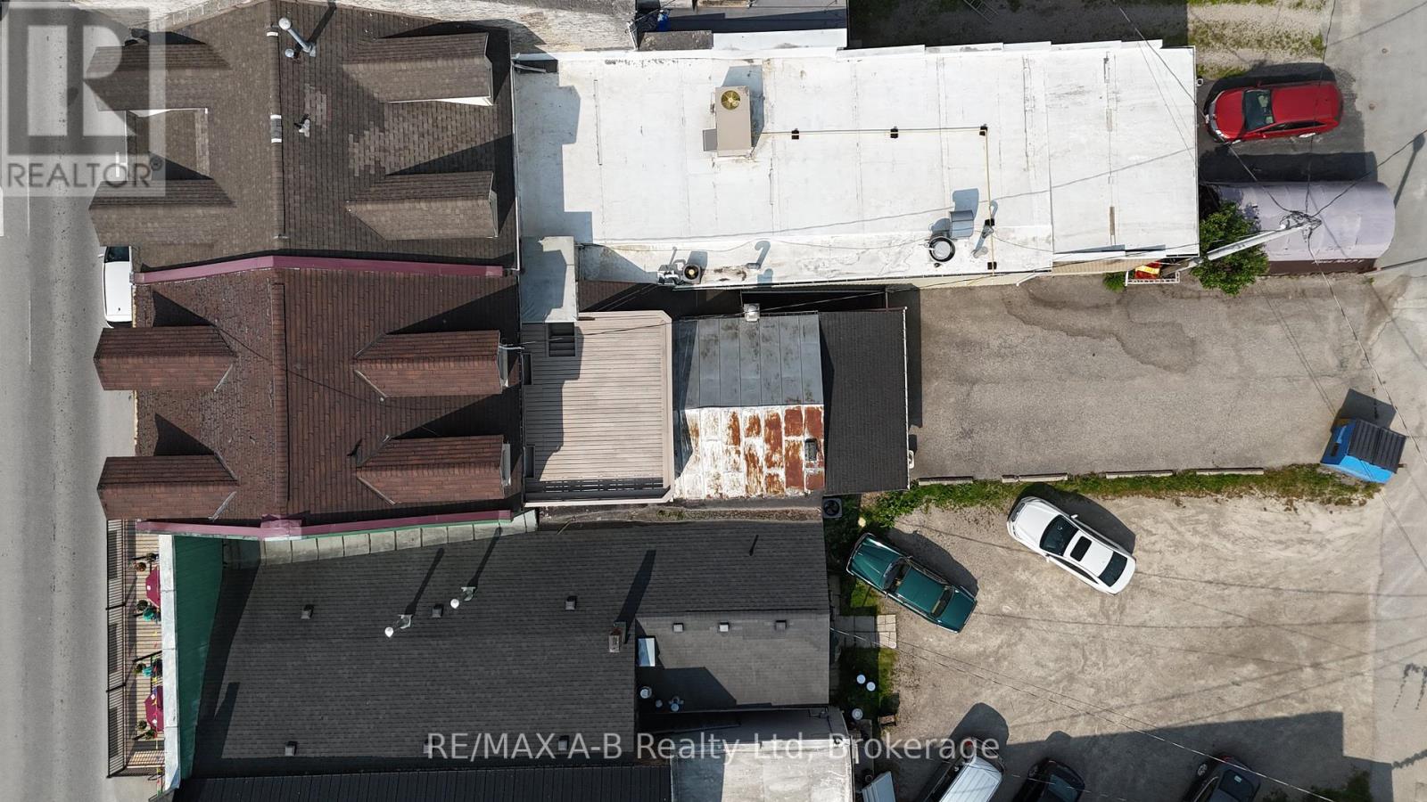 Photo 27 of 141 143 Queen Street E, St Marys ON