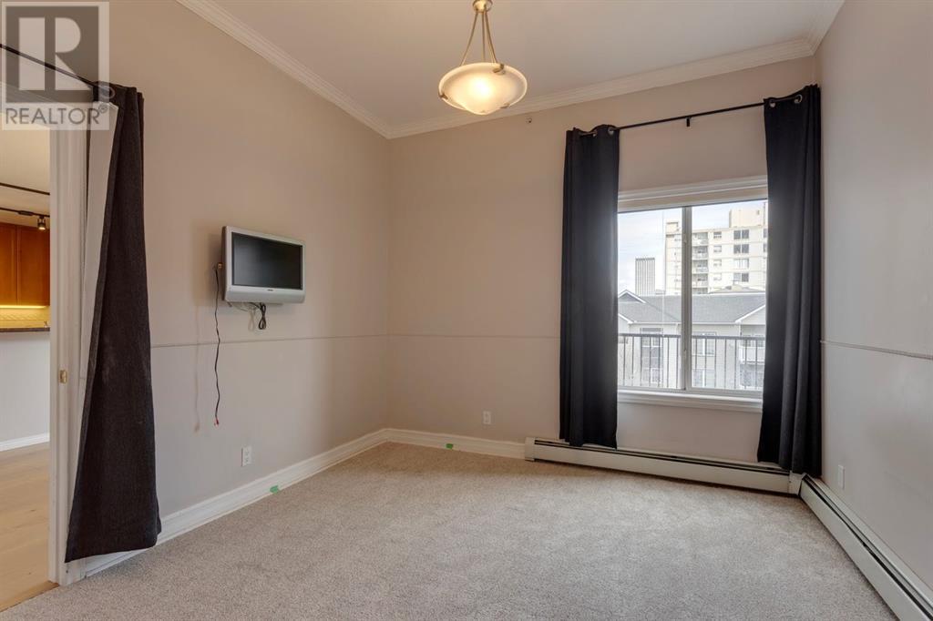 Single Family House Multi-level for Sale in    Avenue SW Beltline Calgary 