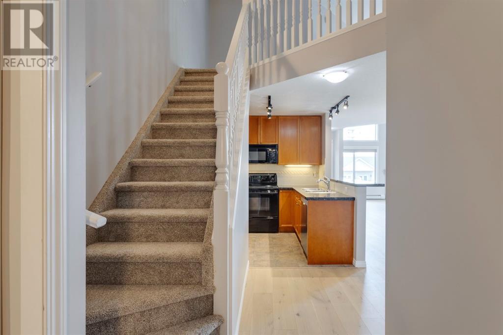 Single Family House Multi-level for Sale in    Avenue SW Beltline Calgary 