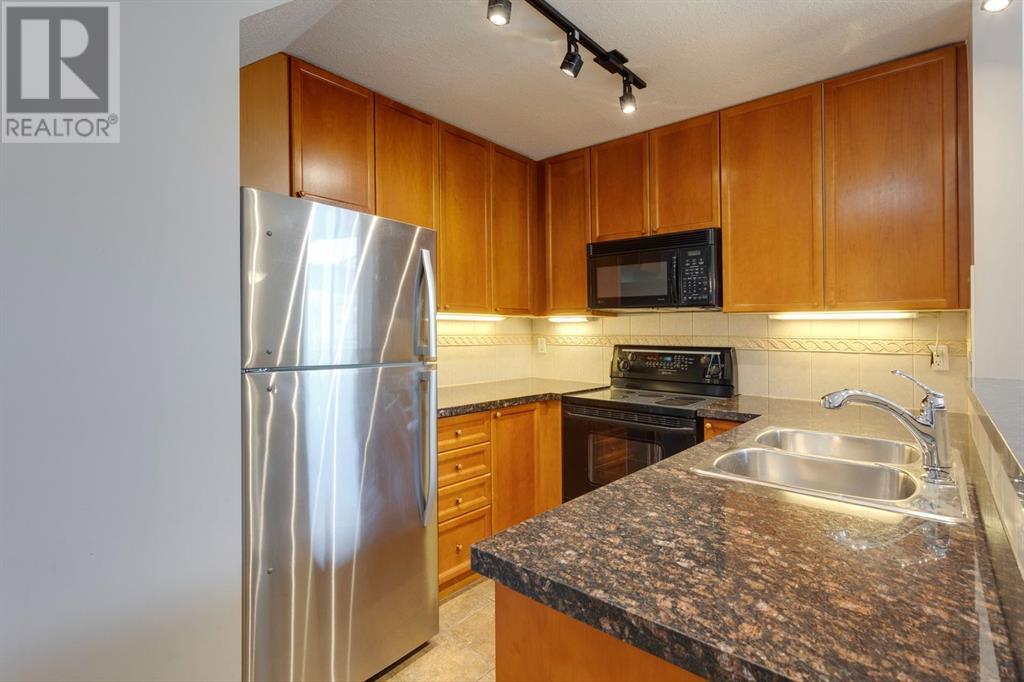 Single Family House Multi-level for Sale in    Avenue SW Beltline Calgary 