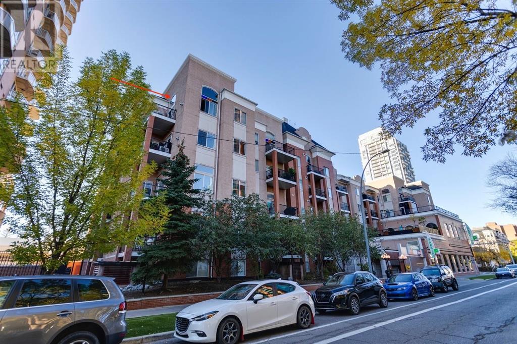 Single Family House Multi-level for Sale in    Avenue SW Beltline Calgary 