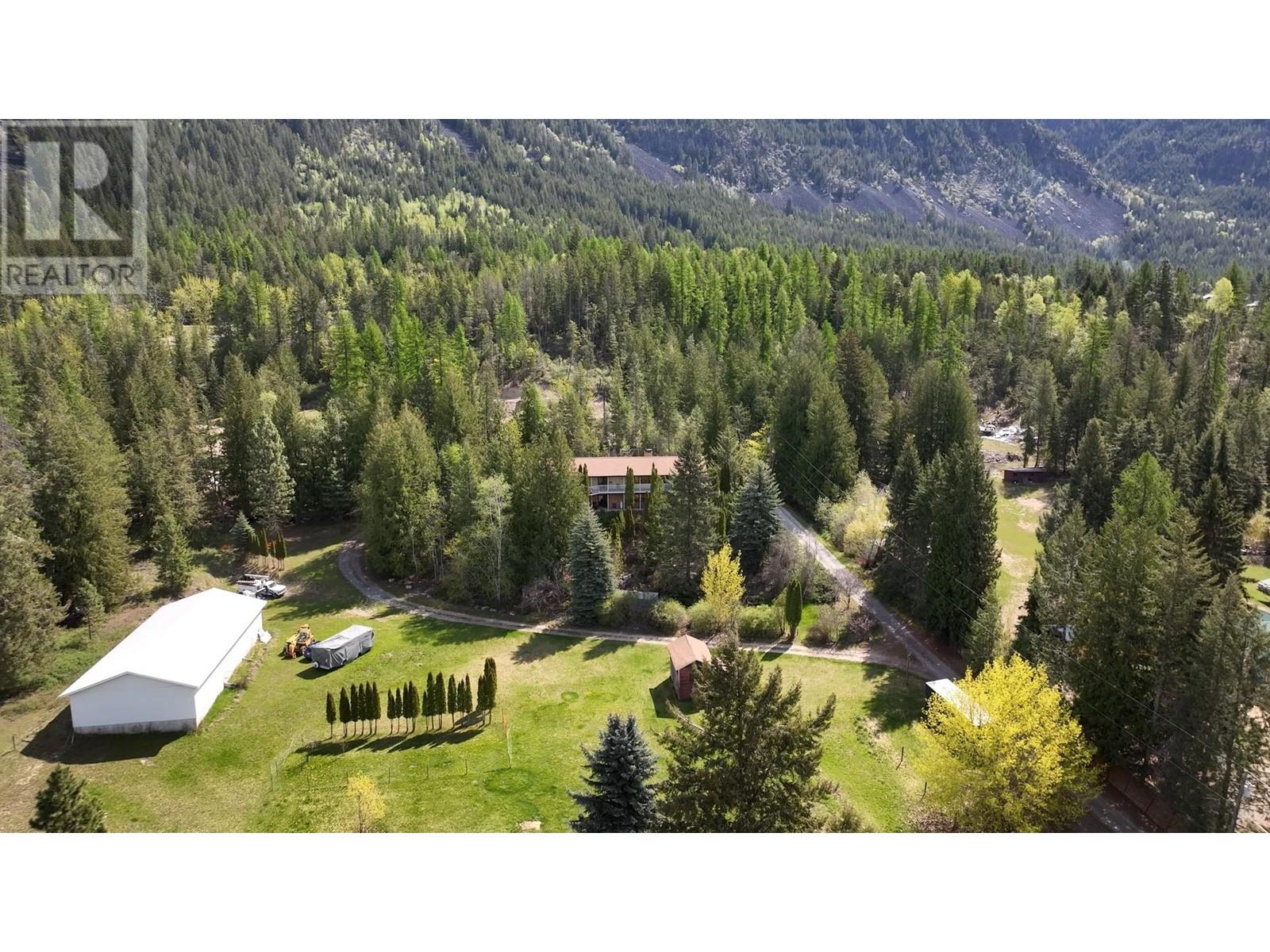 5110 Vance Road, Creston