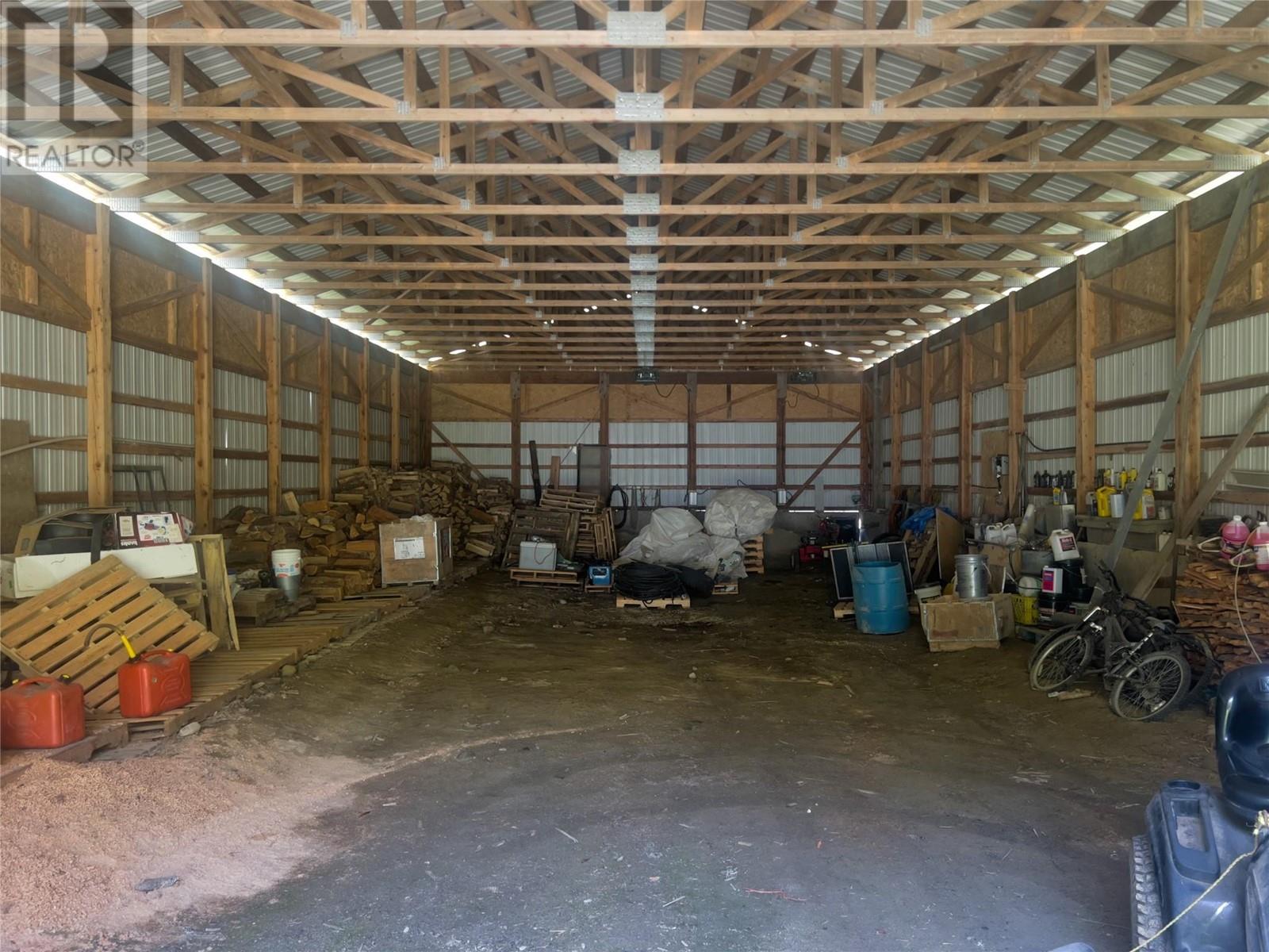 5110 Vance Road, Creston