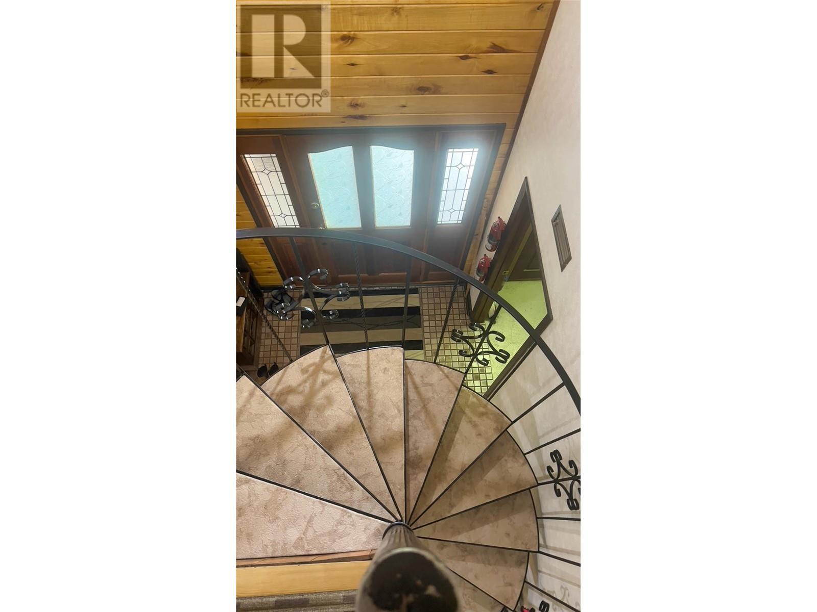5110 Vance Road, Creston