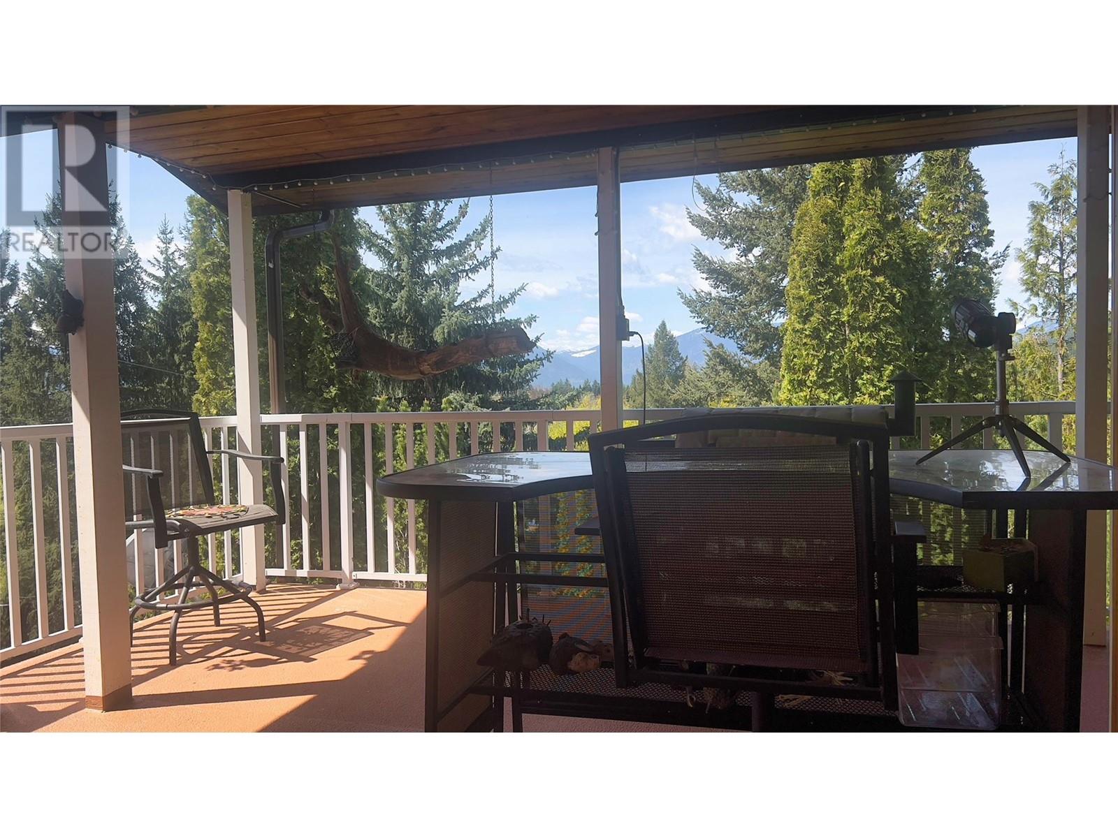 5110 Vance Road, Creston