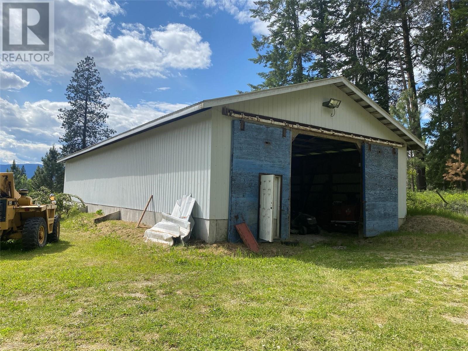 5110 Vance Road, Creston