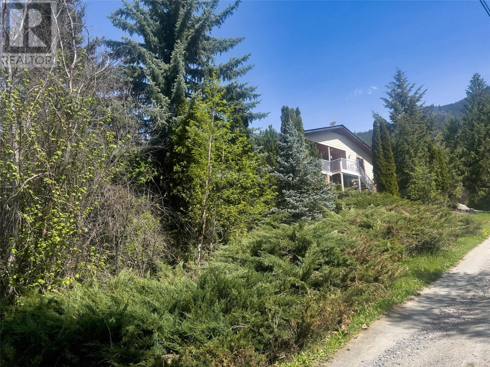 5110 Vance Road, Creston