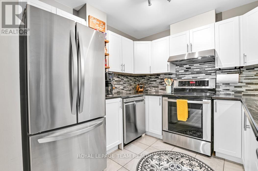 Photo 2 of 1 5 Timberview Way, Ottawa ON