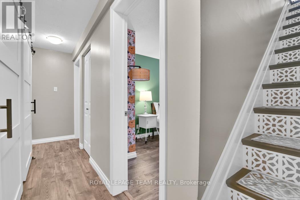 Photo 16 of 1 5 Timberview Way, Ottawa ON