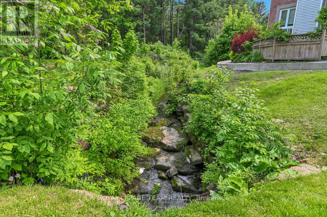 Photo 31 of 1 5 Timberview Way, Ottawa ON