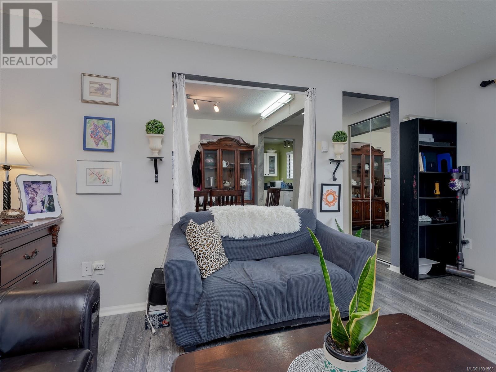 #3 1506 ADMIRALS RD - Image 5