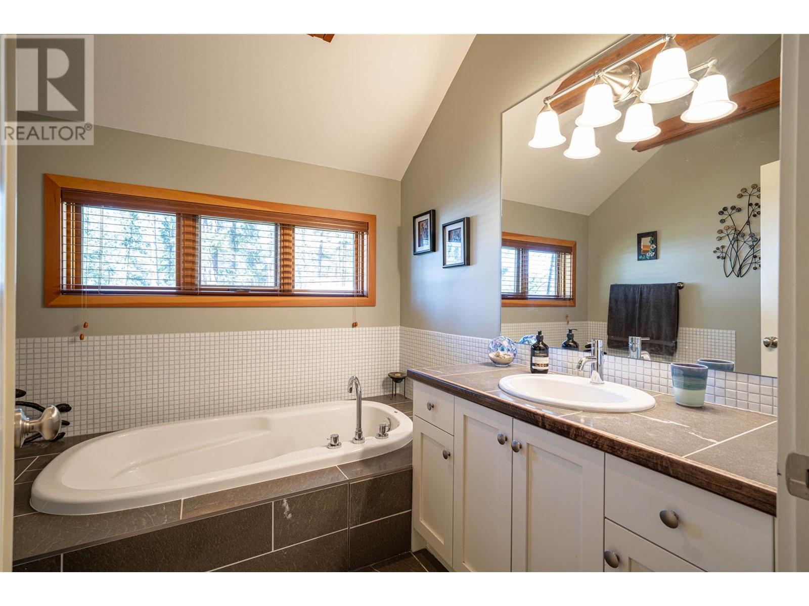 69 9845 Eastside Road, Vernon