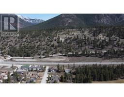 7585 Redstreak Road, Radium Hot Springs, BC V0A1M0 Photo 8