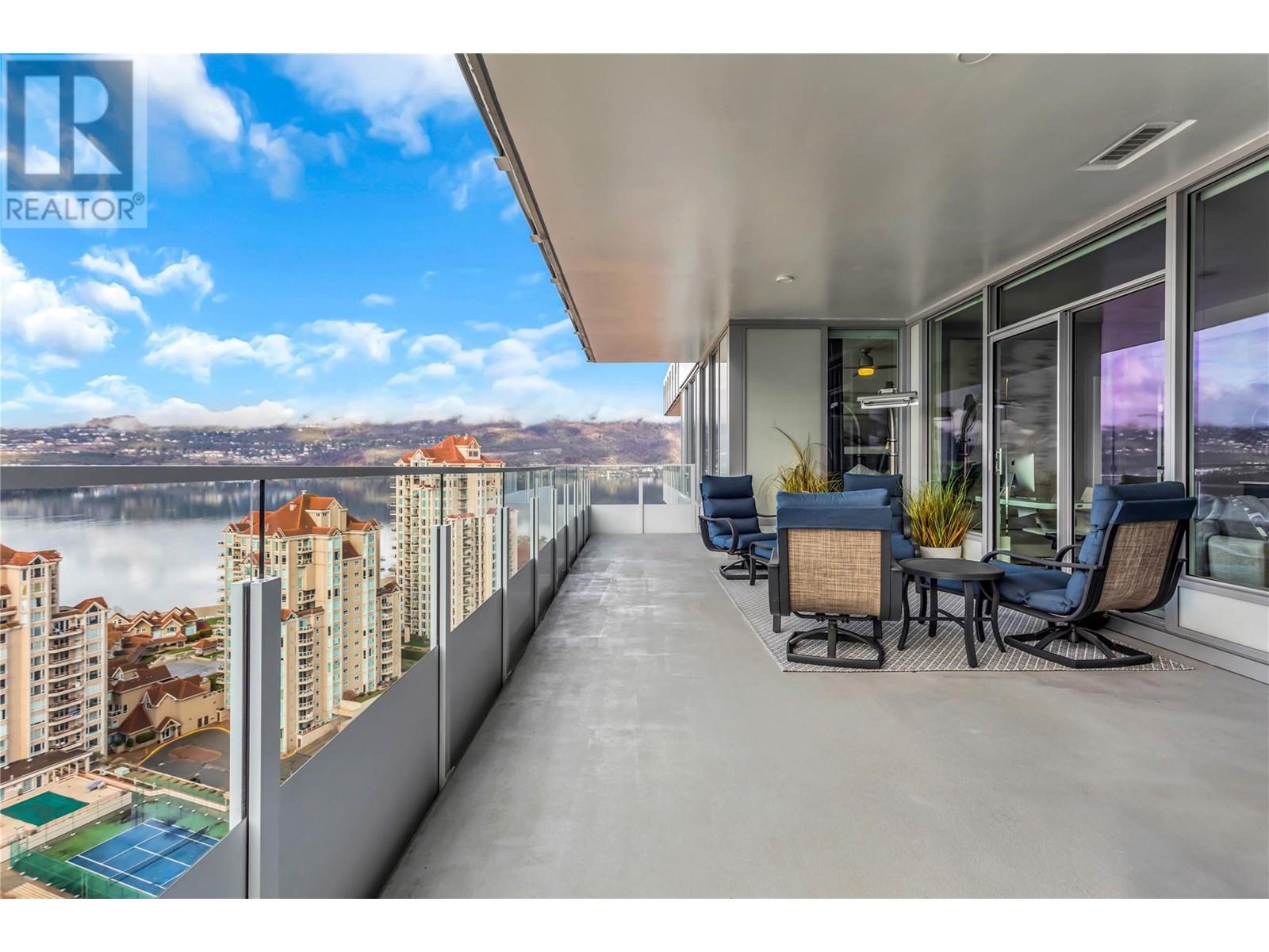 2004 1181 Sunset Drive, Kelowna