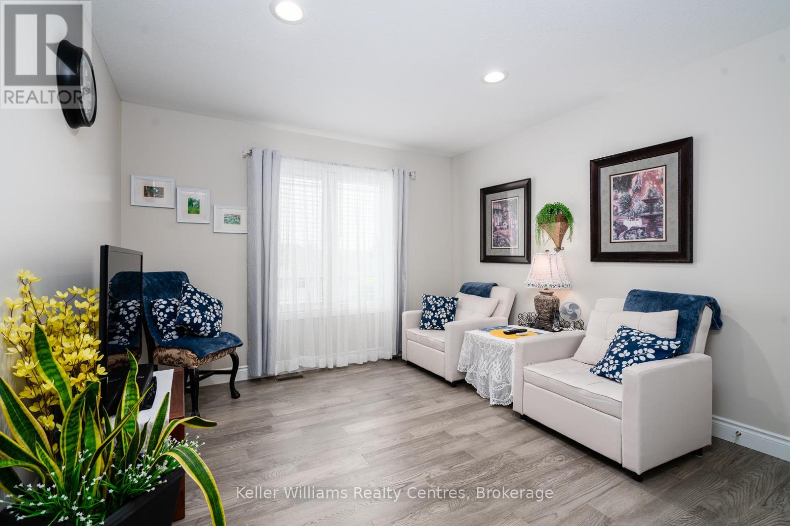 Photo 20 of 875 17th Street, Hanover ON