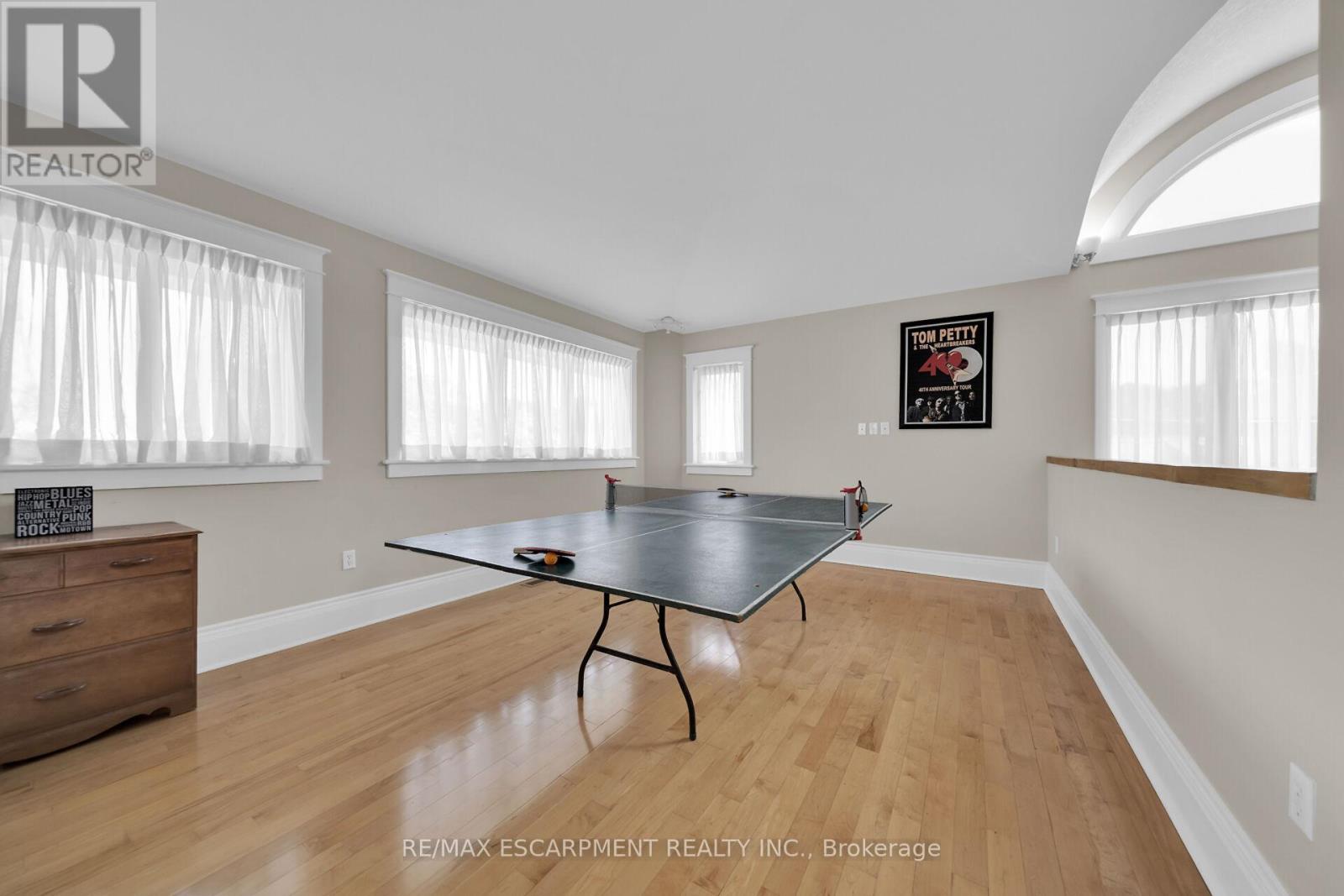 Photo 16 of 550 Beach Boulevard, Hamilton ON