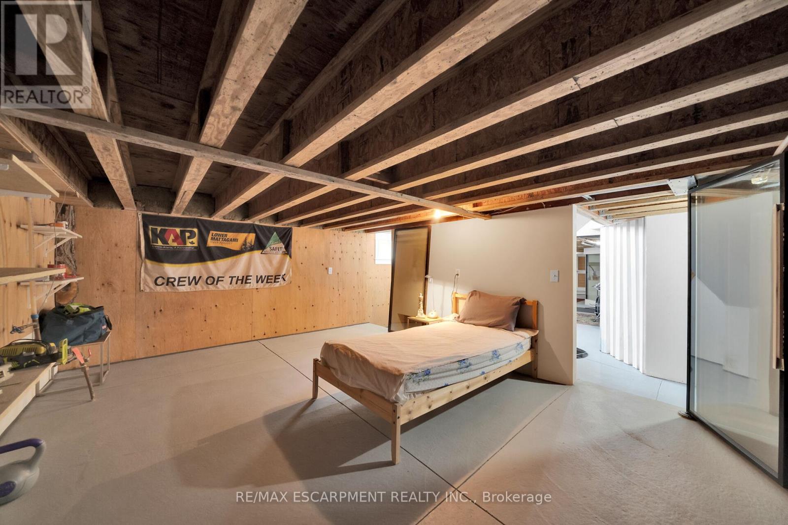 Photo 40 of 550 Beach Boulevard, Hamilton ON