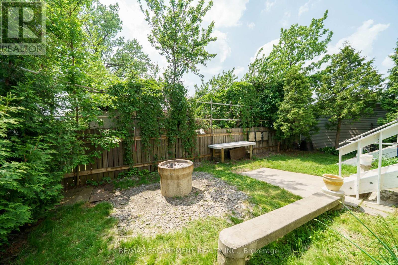 Photo 42 of 550 Beach Boulevard, Hamilton ON