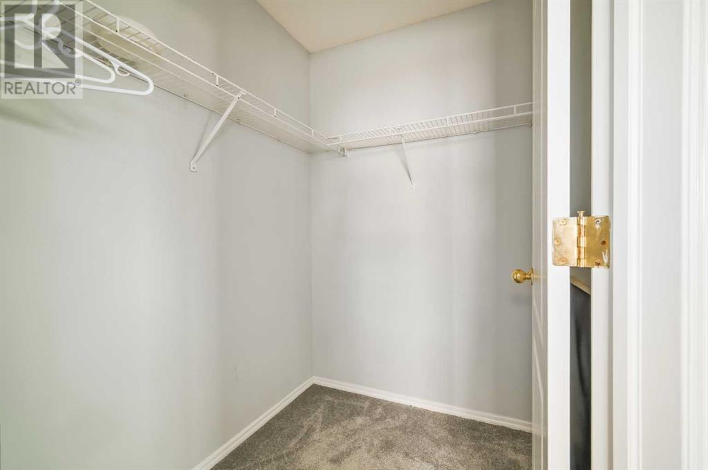 Single Family House Bi-level for Sale in  Saddlemead Way NE Saddle Ridge Calgary 