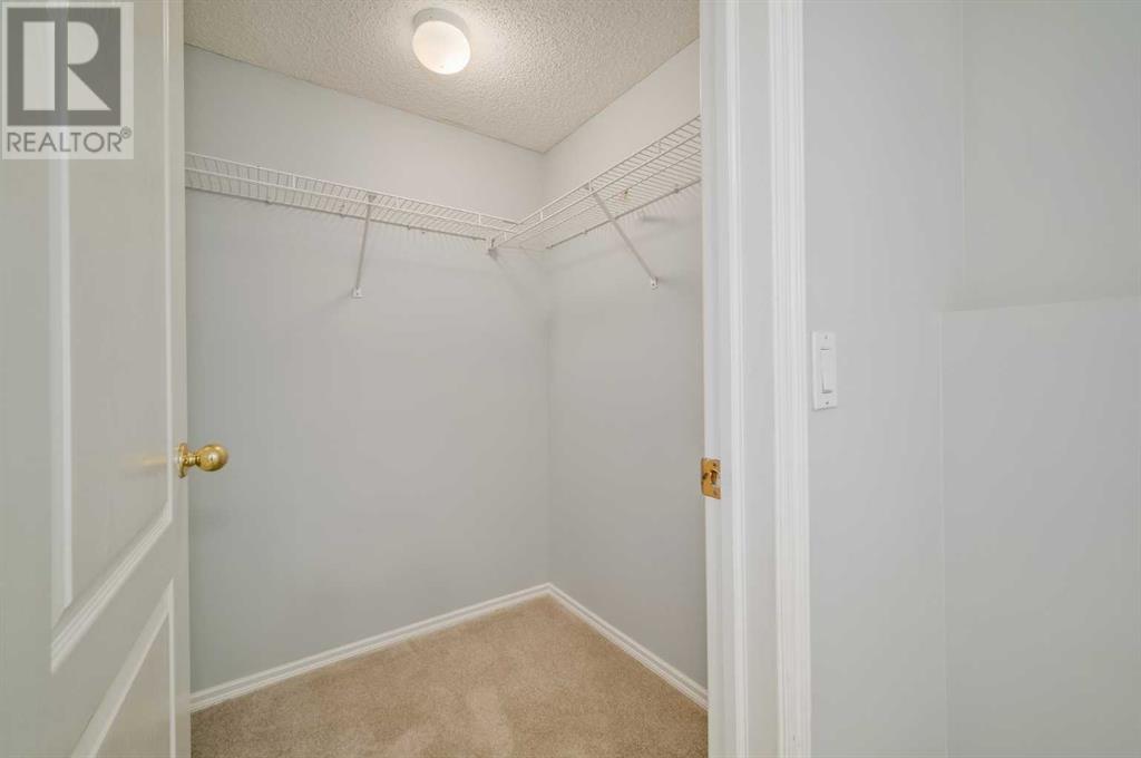 Single Family House Bi-level for Sale in  Saddlemead Way NE Saddle Ridge Calgary 