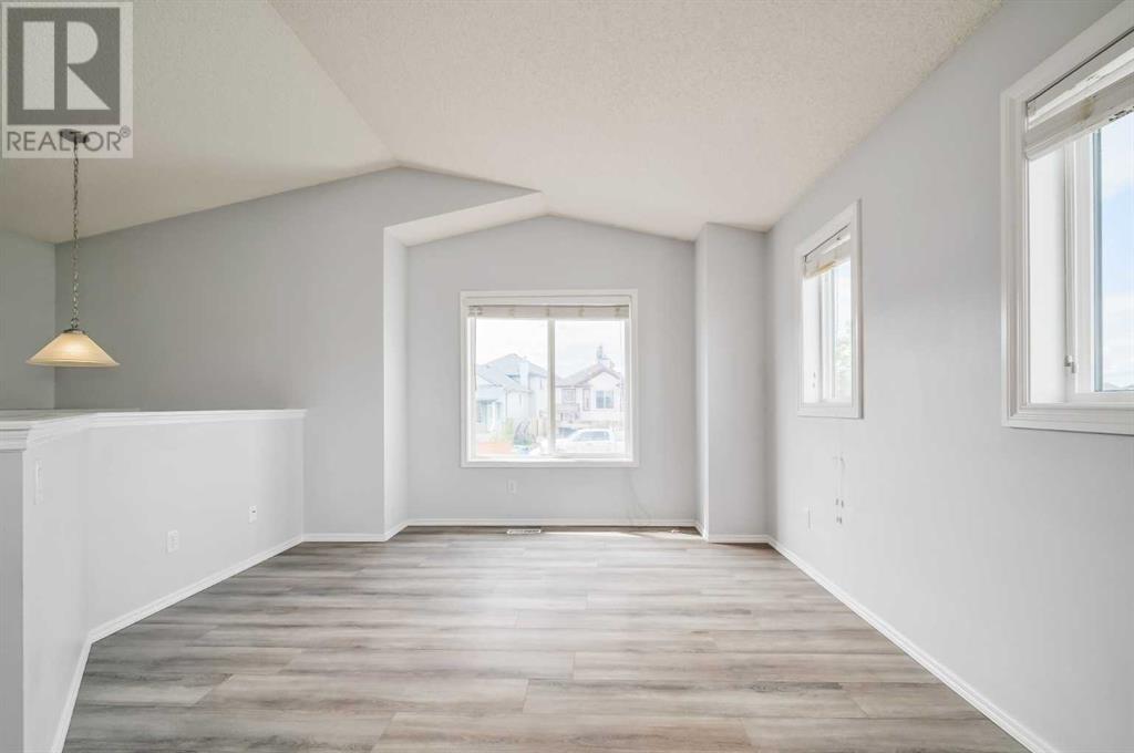 Single Family House Bi-level for Sale in  Saddlemead Way NE Saddle Ridge Calgary 