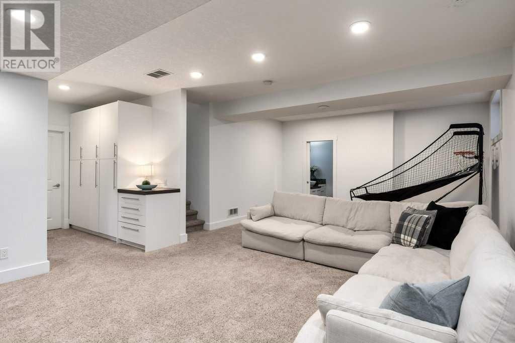 Single Family House for Sale in  Discovery Ridge Way SW Discovery Ridge Calgary 