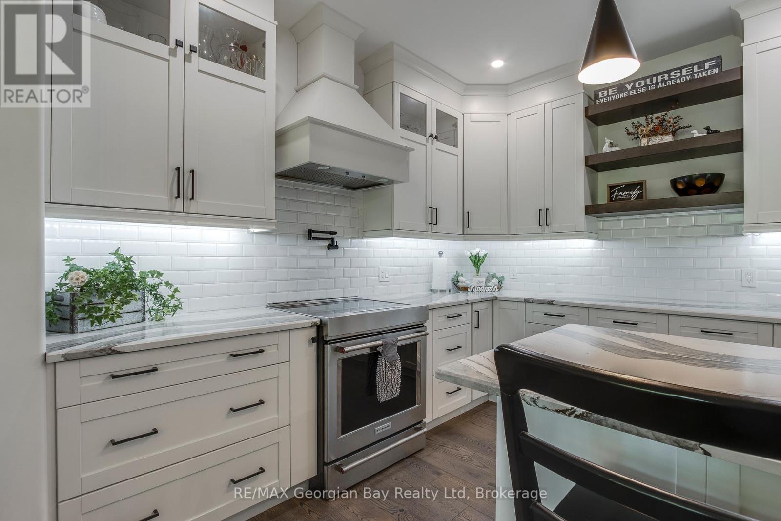 Photo 17 of 50 Windermere Circle, Tay ON