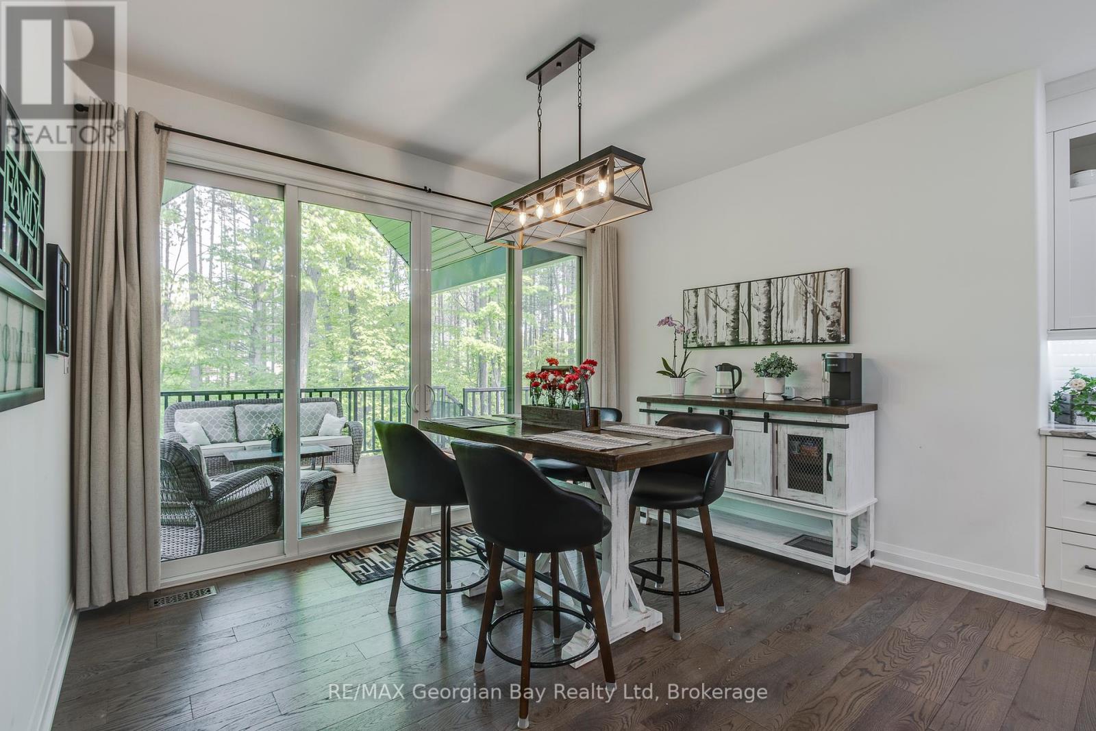 Photo 2 of 50 Windermere Circle, Tay ON