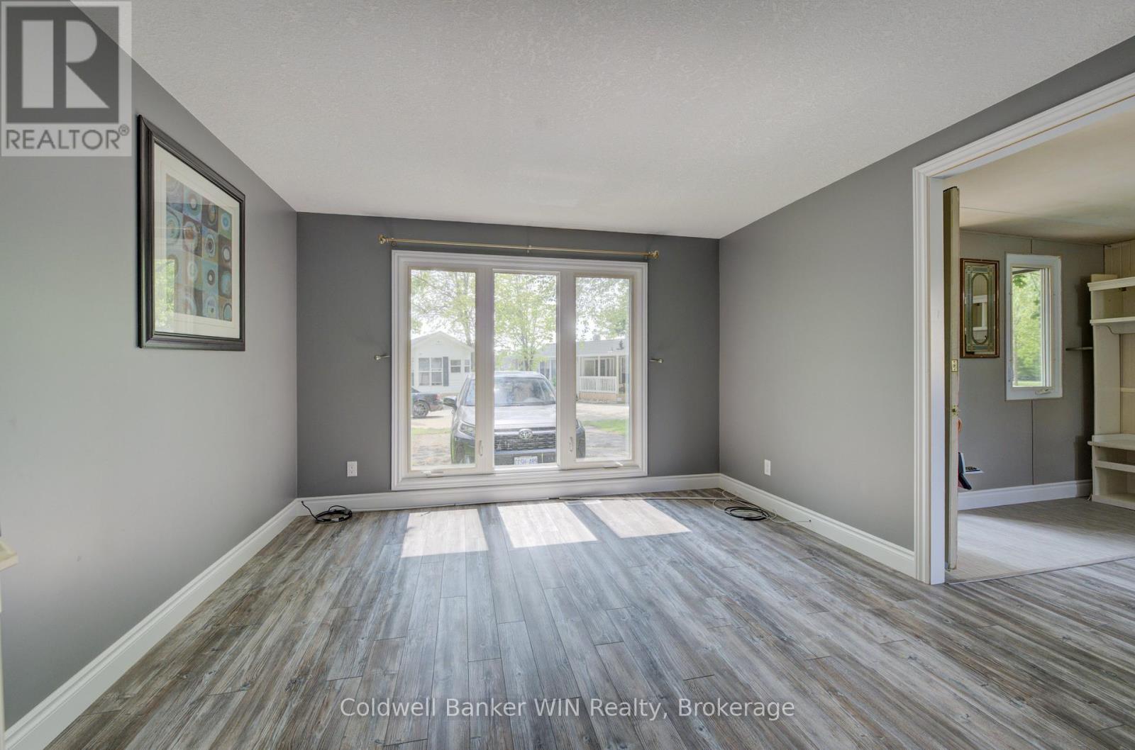 UNIT 72 LAKESIDE - 7489 SIDE ROAD 5 E — photo 11