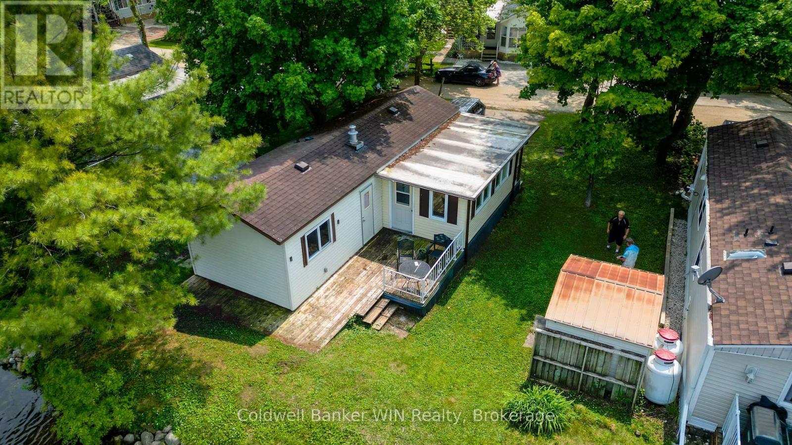 UNIT 72 LAKESIDE - 7489 SIDE ROAD 5 E — photo 32