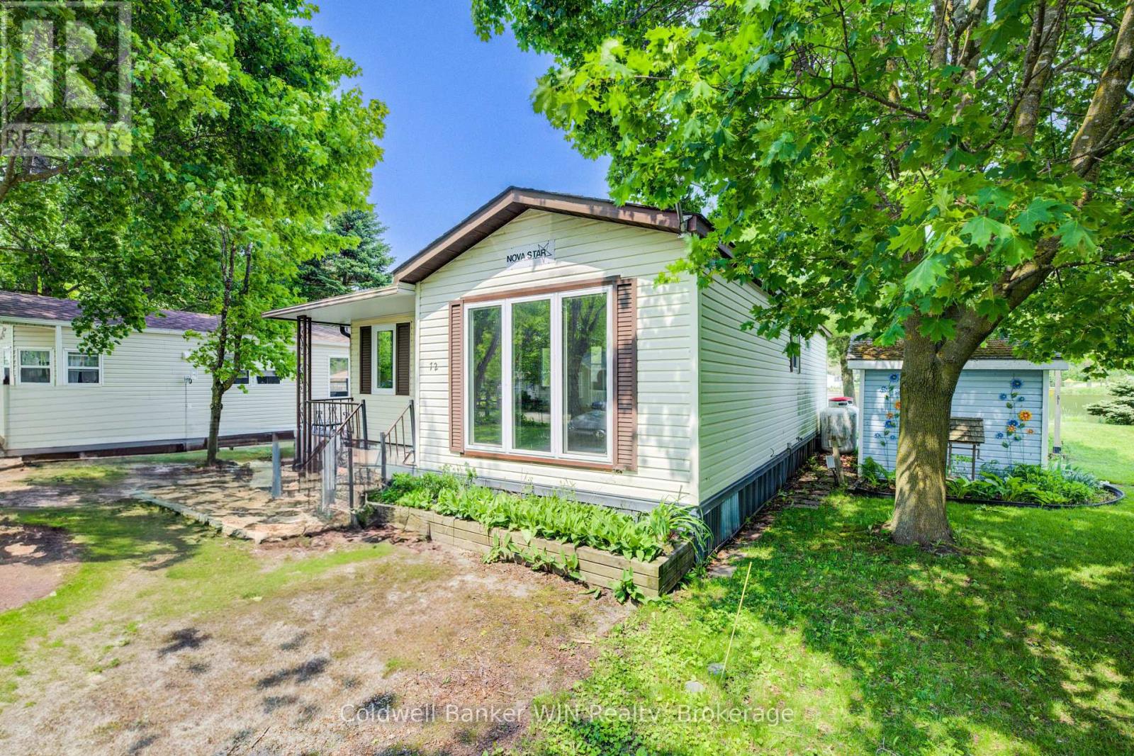 UNIT 72 LAKESIDE - 7489 SIDE ROAD 5 E - photo 4