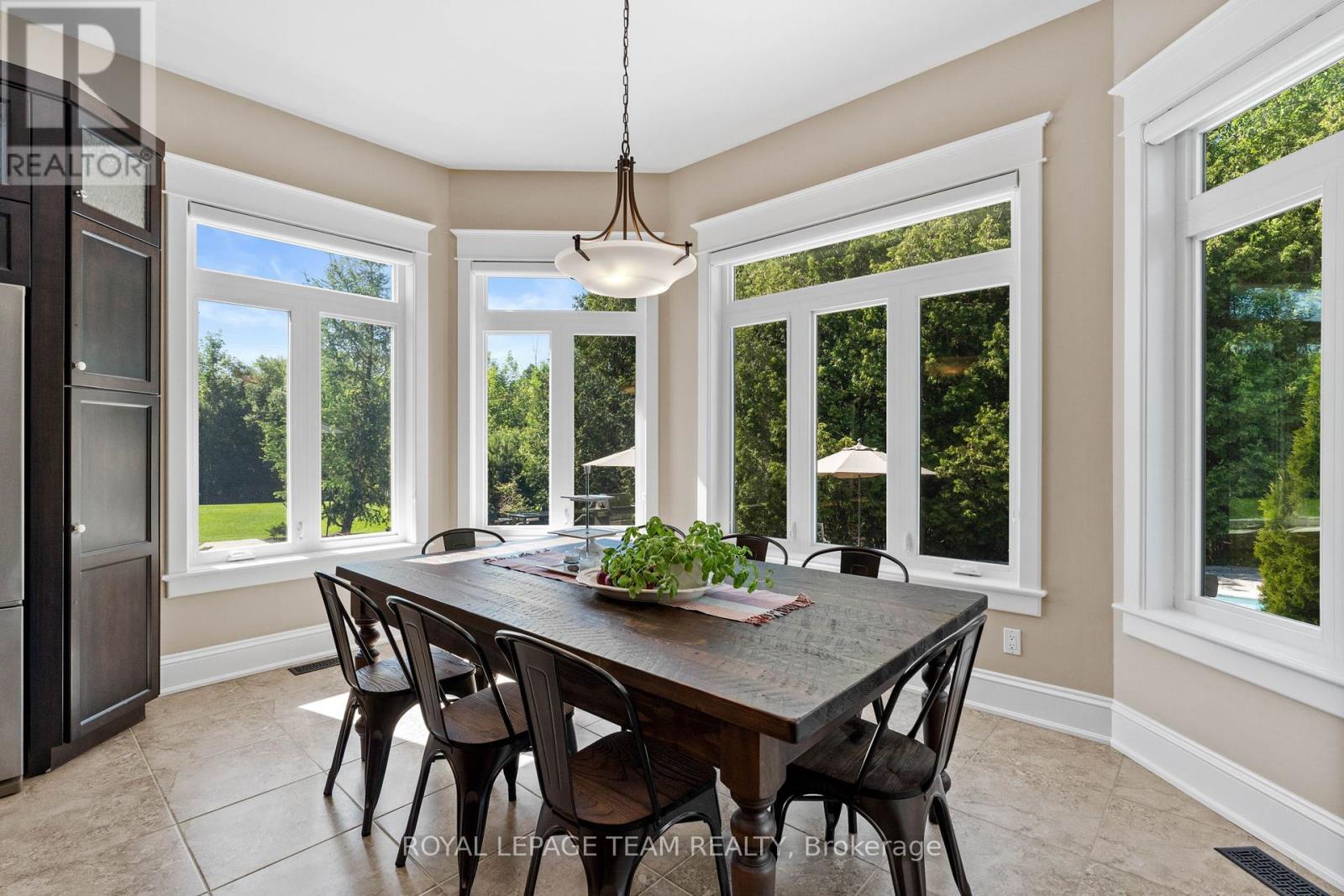 Photo 12 of 5987 Knights Drive, Ottawa ON
