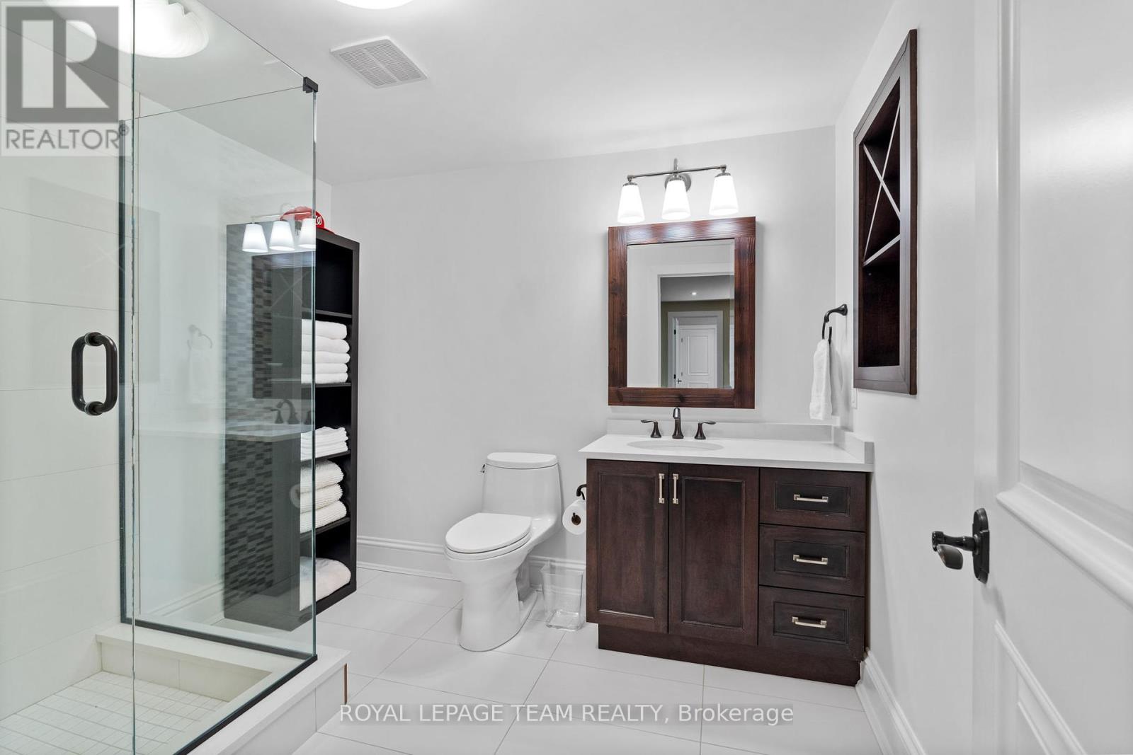 Photo 34 of 5987 Knights Drive, Ottawa ON