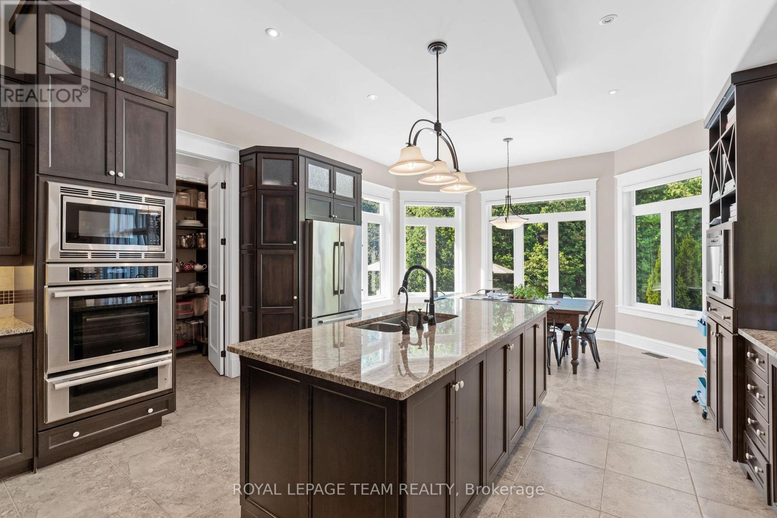 Photo 9 of 5987 Knights Drive, Ottawa ON