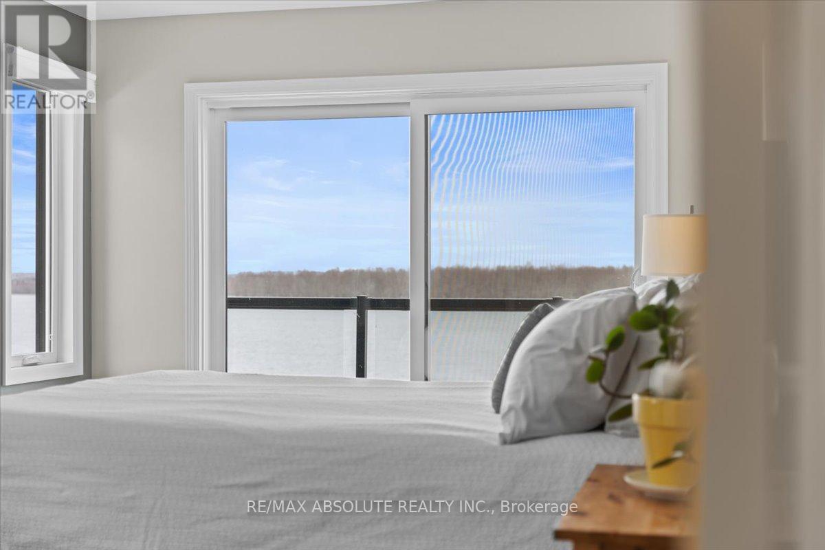 Photo 17 of 304 Riverwood Drive, Ottawa ON