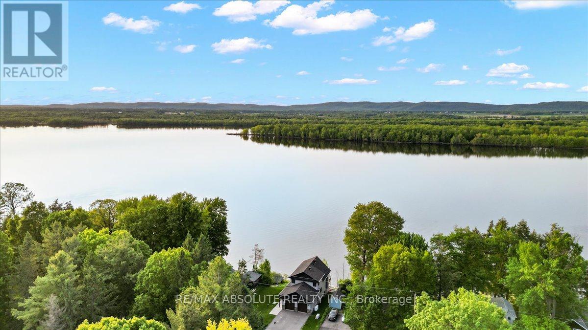 Photo 13 of 304 Riverwood Drive, Ottawa ON
