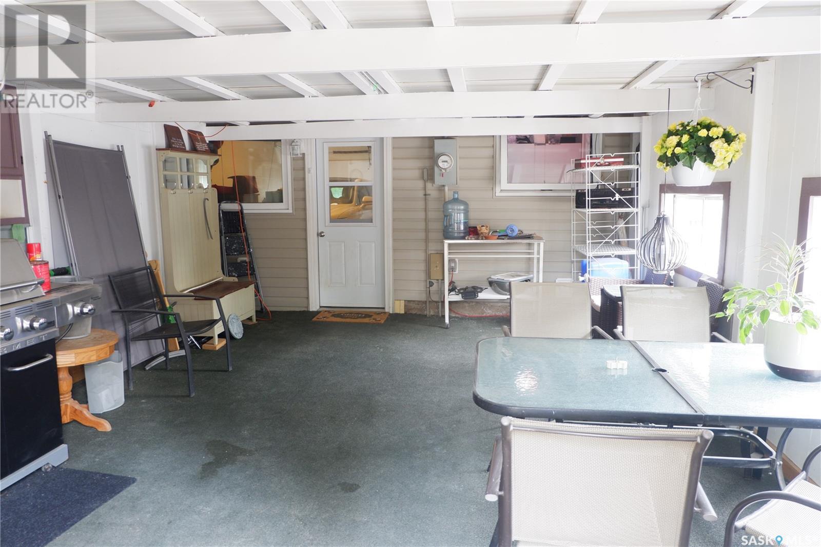 Photo 13 of 704 Leeville Drive, Assiniboia SK