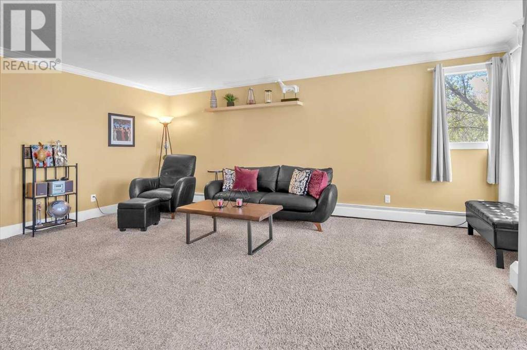 Single Family House for Sale in    Avenue SW Sunalta Calgary 