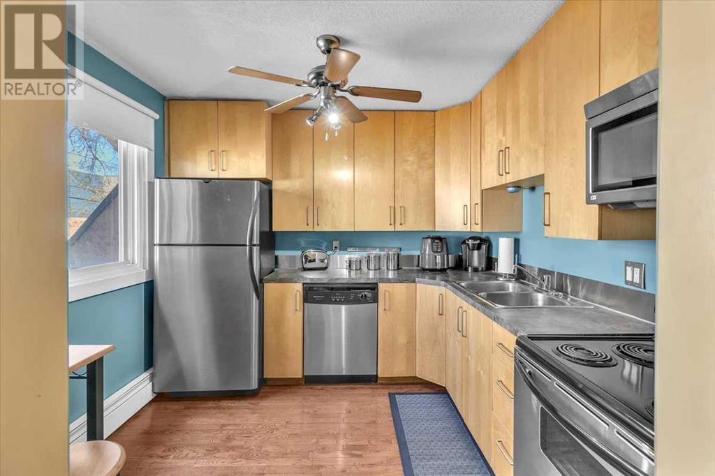Single Family House for Sale in    Avenue SW Sunalta Calgary 