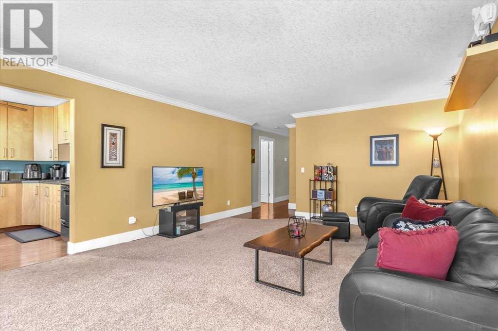 Single Family House for Sale in    Avenue SW Sunalta Calgary 