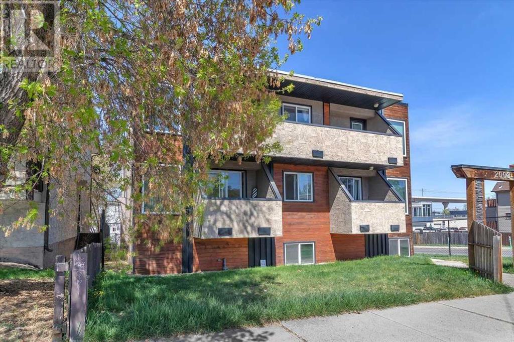 Single Family House for Sale in    Avenue SW Sunalta Calgary 