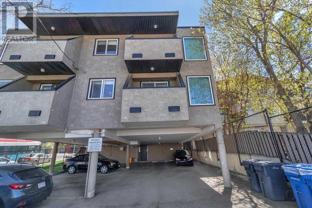 Single Family House for Sale in    Avenue SW Sunalta Calgary 