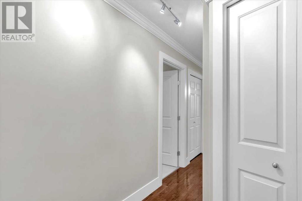 Single Family House for Sale in    Avenue SW Sunalta Calgary 