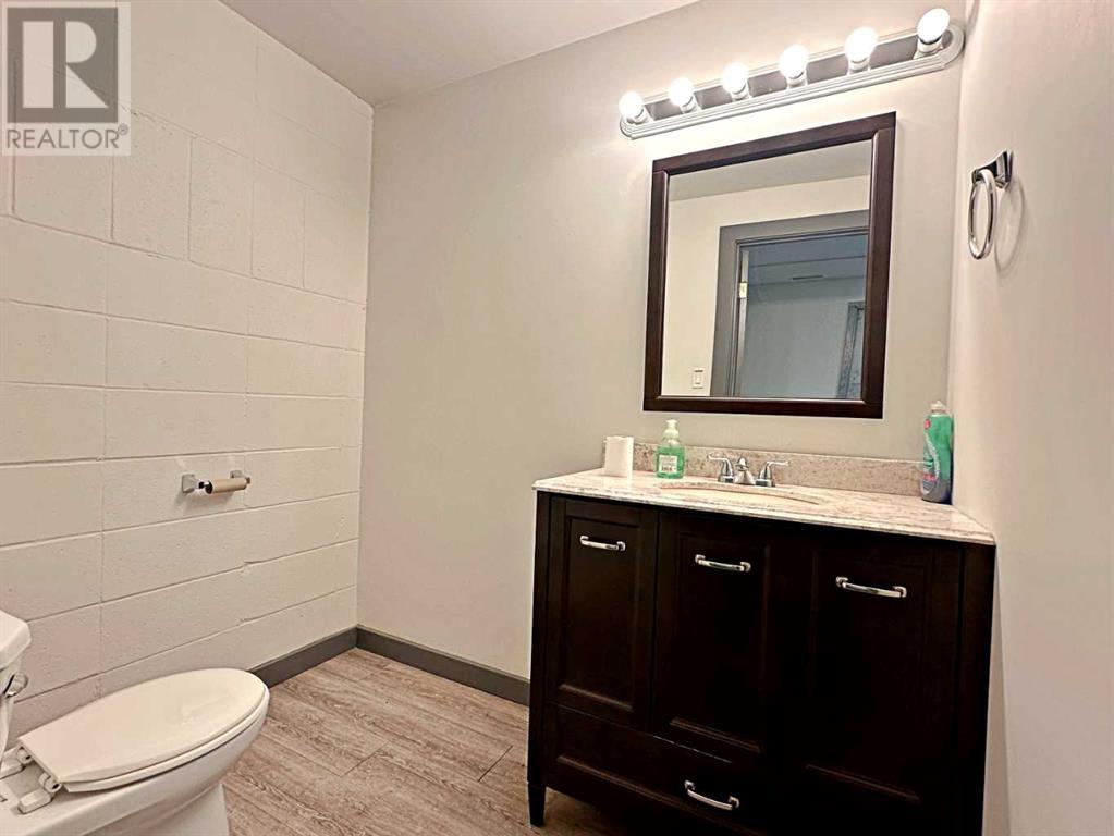 8121 Fraser Avenue, Fort McMurray