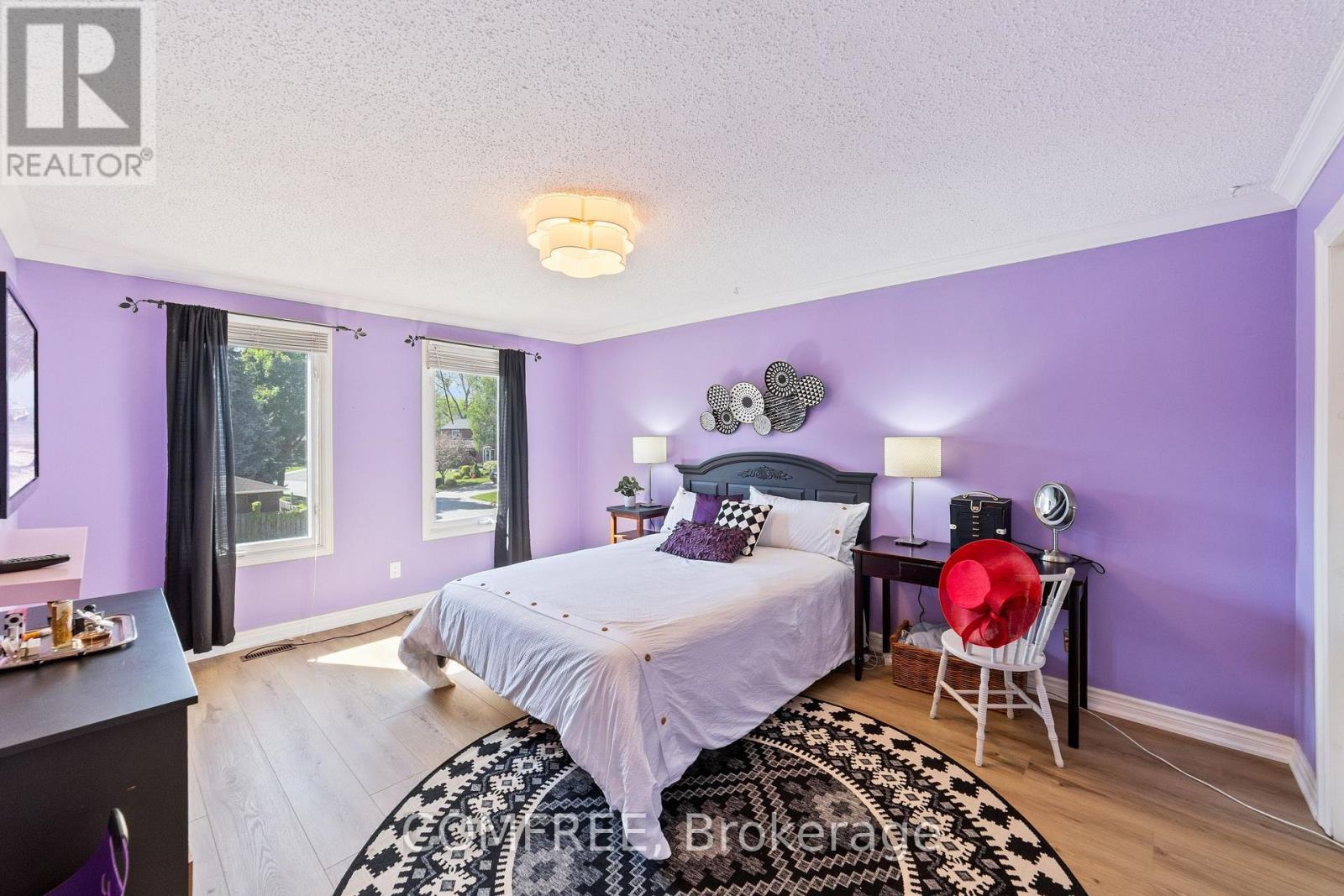 Photo 24 of 2131 Upland Drive, Burlington ON